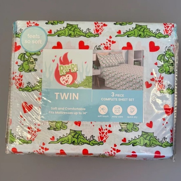 NEW. Dragon and hearts twin bed sheets. 3 pc set - Picture 2 of 2